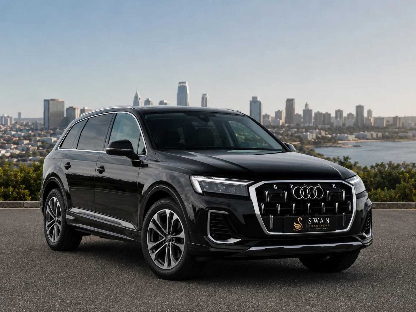 Audi Q7 chauffeur car Perth, exterior view