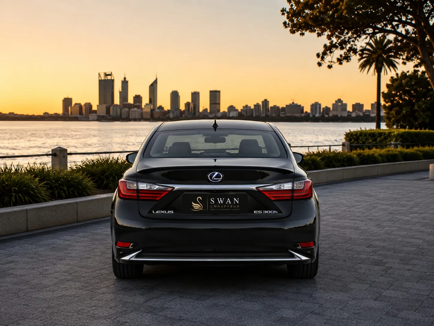 Lexus ES 300h chauffeur car Perth, exterior view