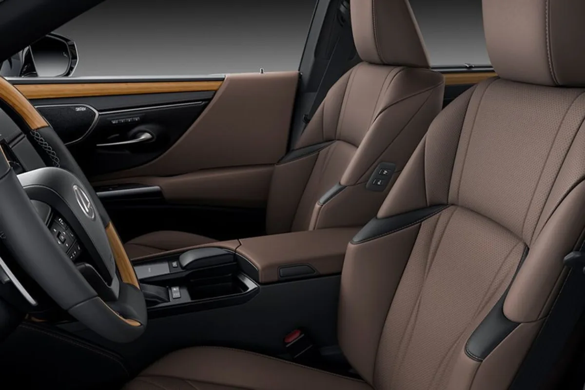 Lexus ES 300h chauffeur car Perth, interior view