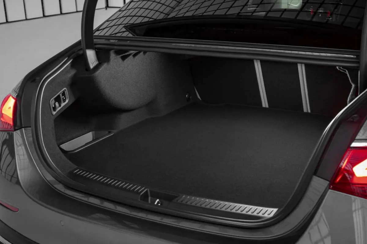 Mercedes-Benz E-Class chauffeur car Perth, interior view